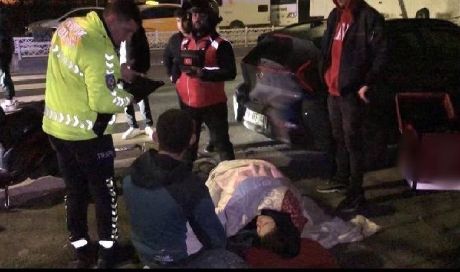 Tekirdağ’da otomobil motosiklete çarpıp kaçtı!