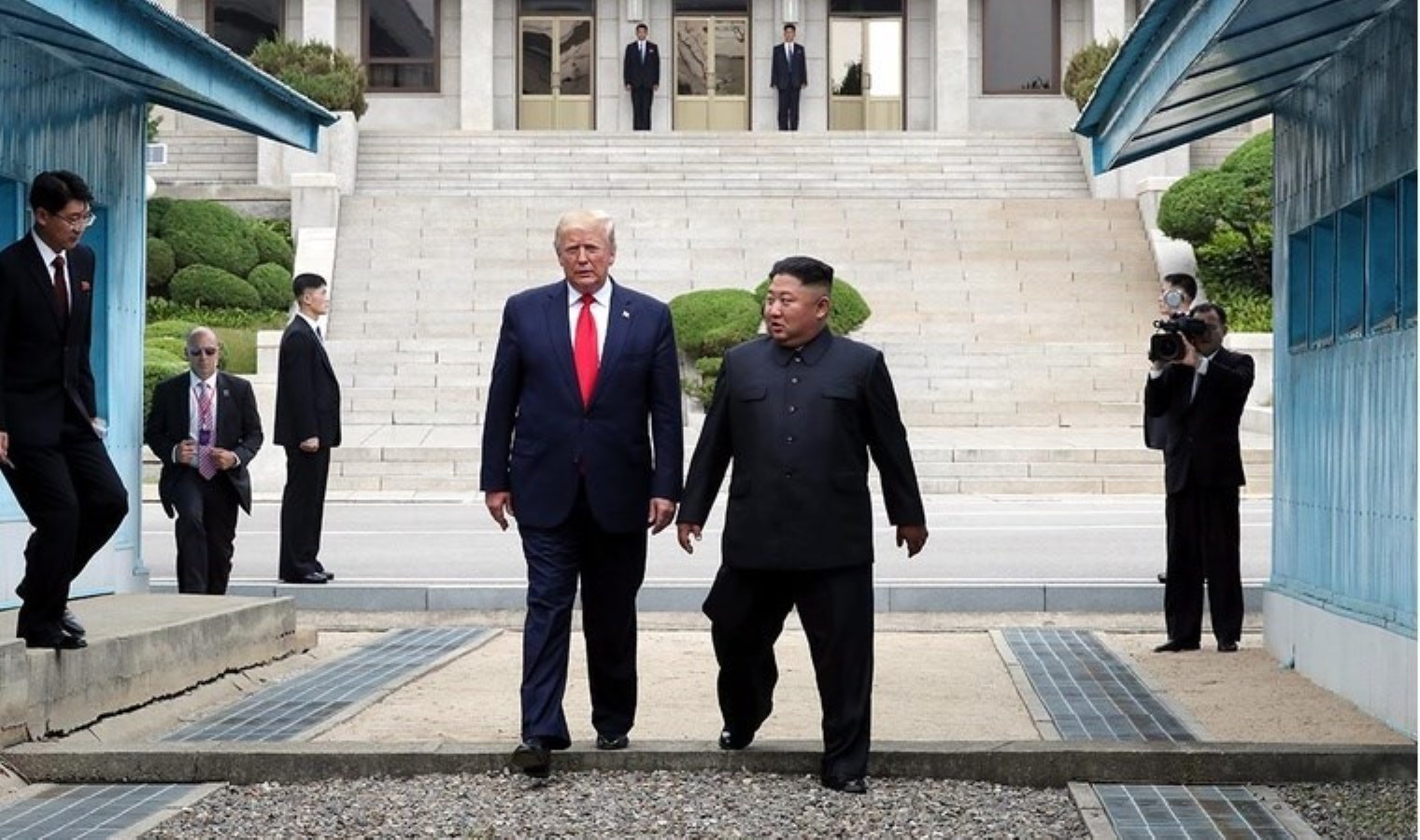 Trump’tan, Kim Jong-un açıklaması: Akıllı bir adam