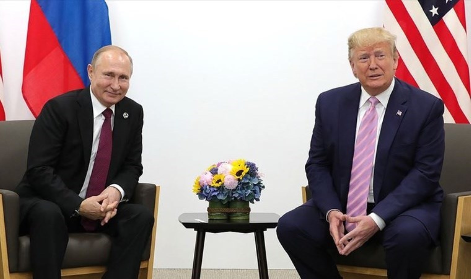 Trump’tan Putin’e suçlama: Anlaşma yapmayarak Rusya’yı mahvediyor
