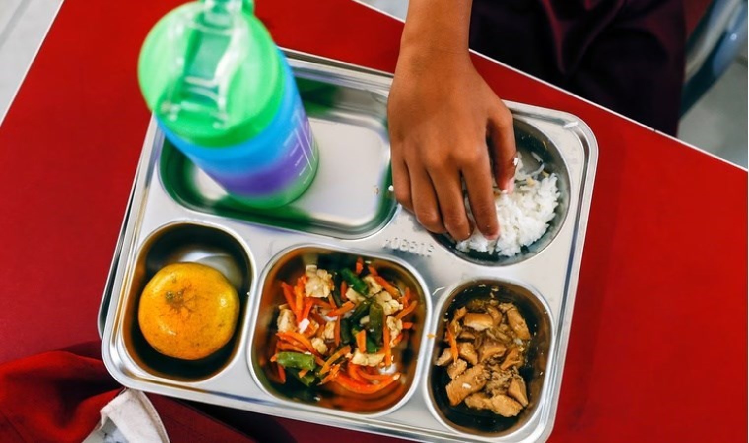 ‘Ücretsiz yemek’ kampanyası, gıda zehirlenmesine yol açtı