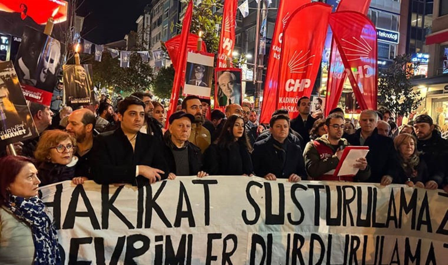 Uğur Mumcu fikirleriyle yaşıyor: ‘Aydınlattığı yolda yürüyoruz’