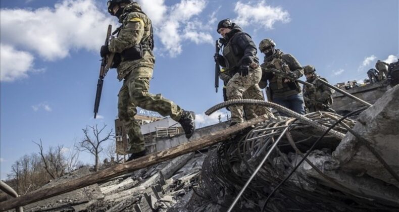 Ukrayna’dan Rus hava üssüne İHA saldırısı