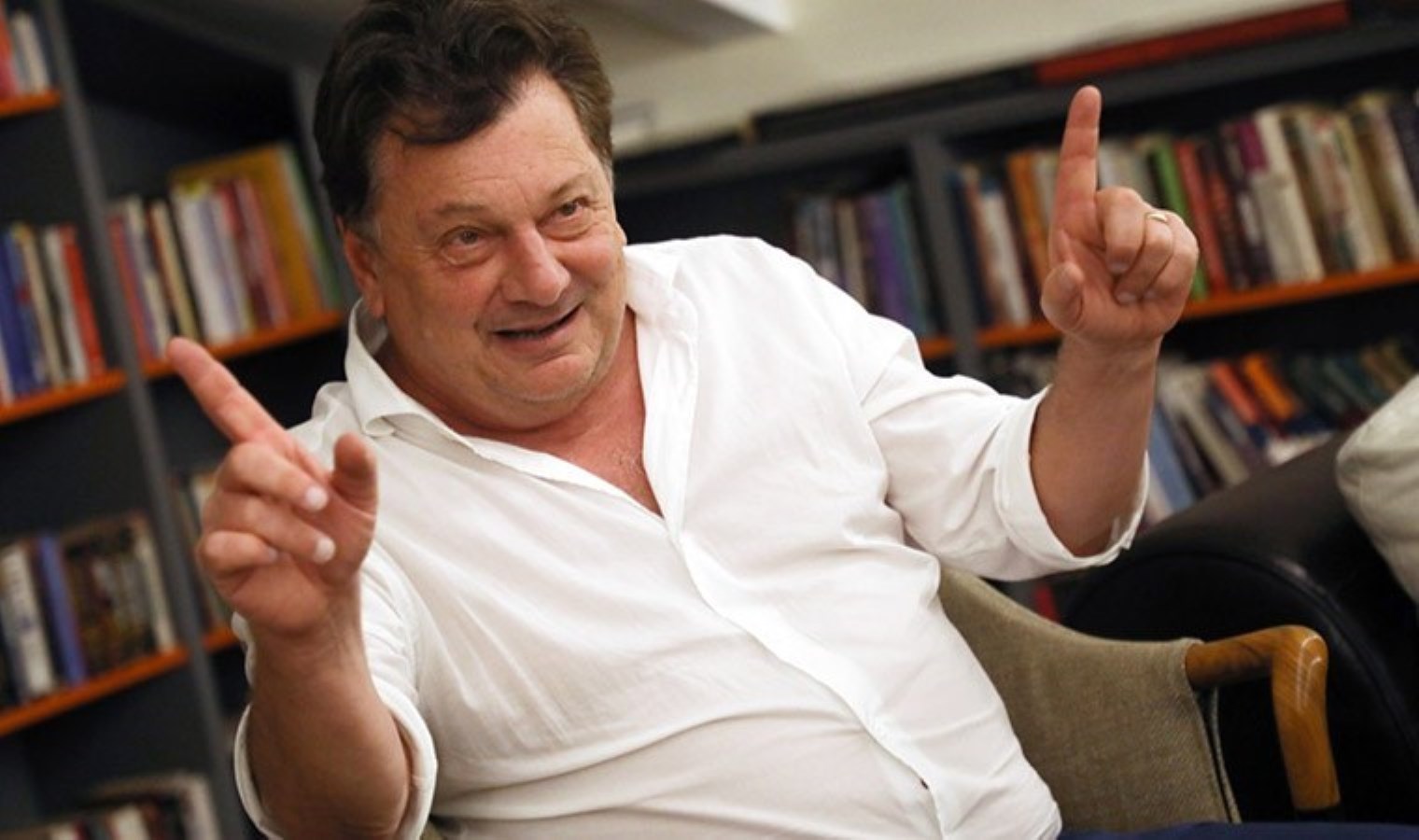 Vedat Milor yediği besinler yüzünden hastalandığını açıkladı: ‘Ellerimin titremesinin sebebi bu’