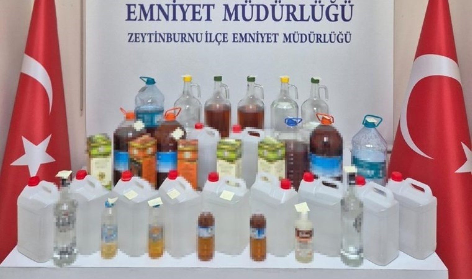 Zeytinburnu’nda 80 litre sahte içki ele geçirildi