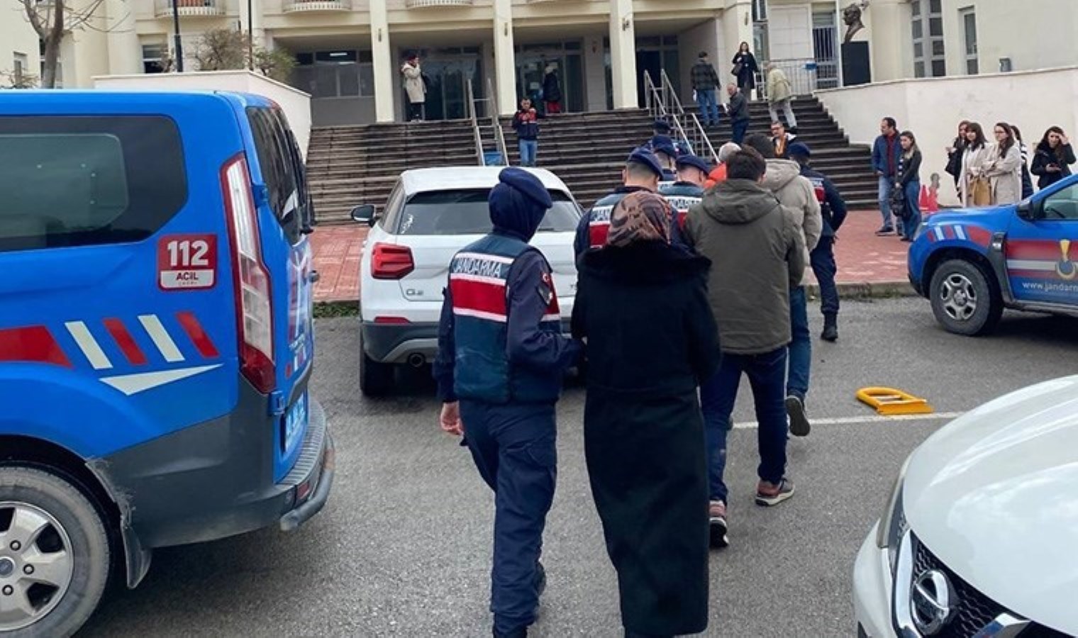 10 saatlik kamerası kayıtları incelendi… Bodrum’da göçmen kaçakçılarına operasyon: 3 tutuklama