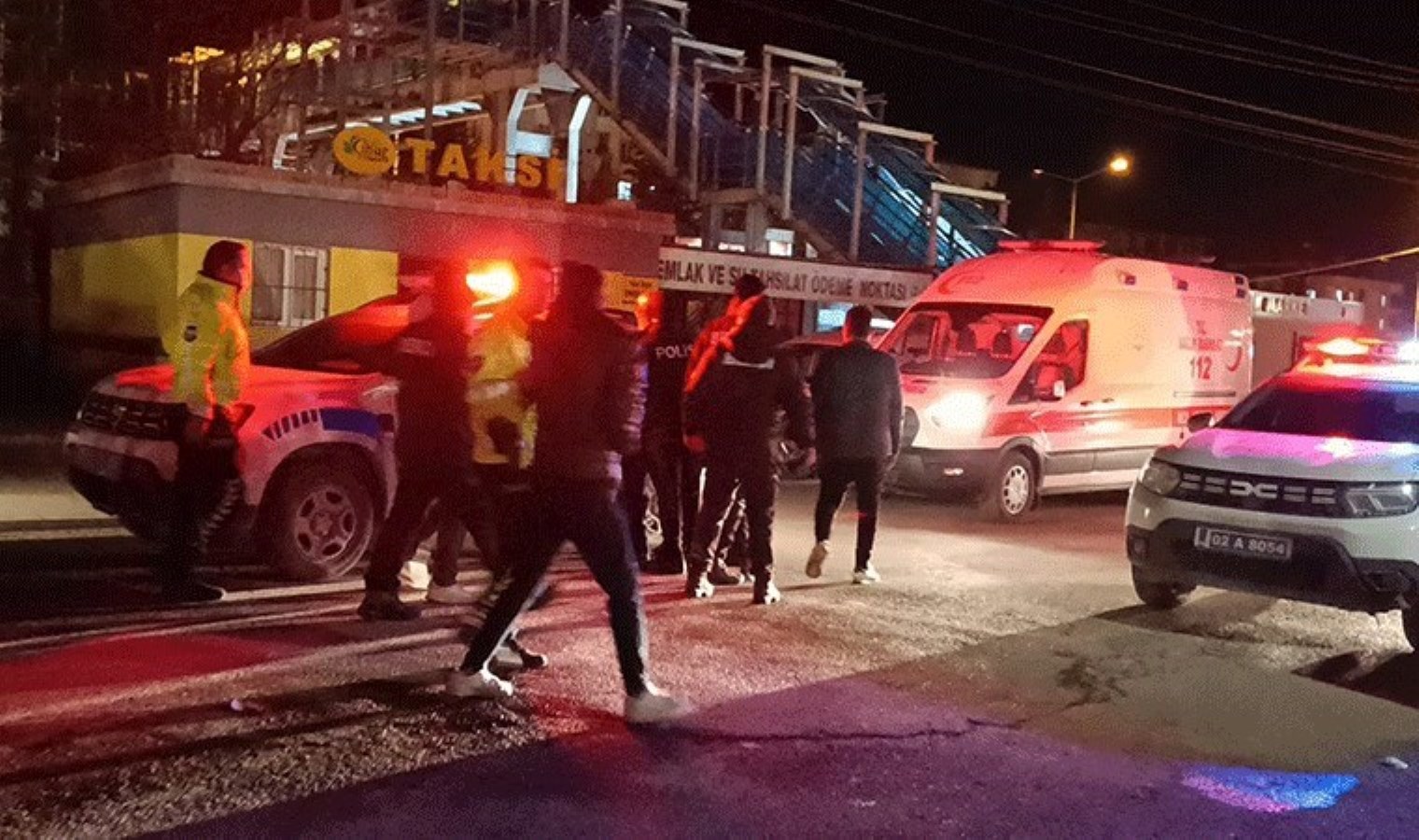 Adıyaman’da bıçaklı kavga: 4 yaralı, 10 gözaltı!