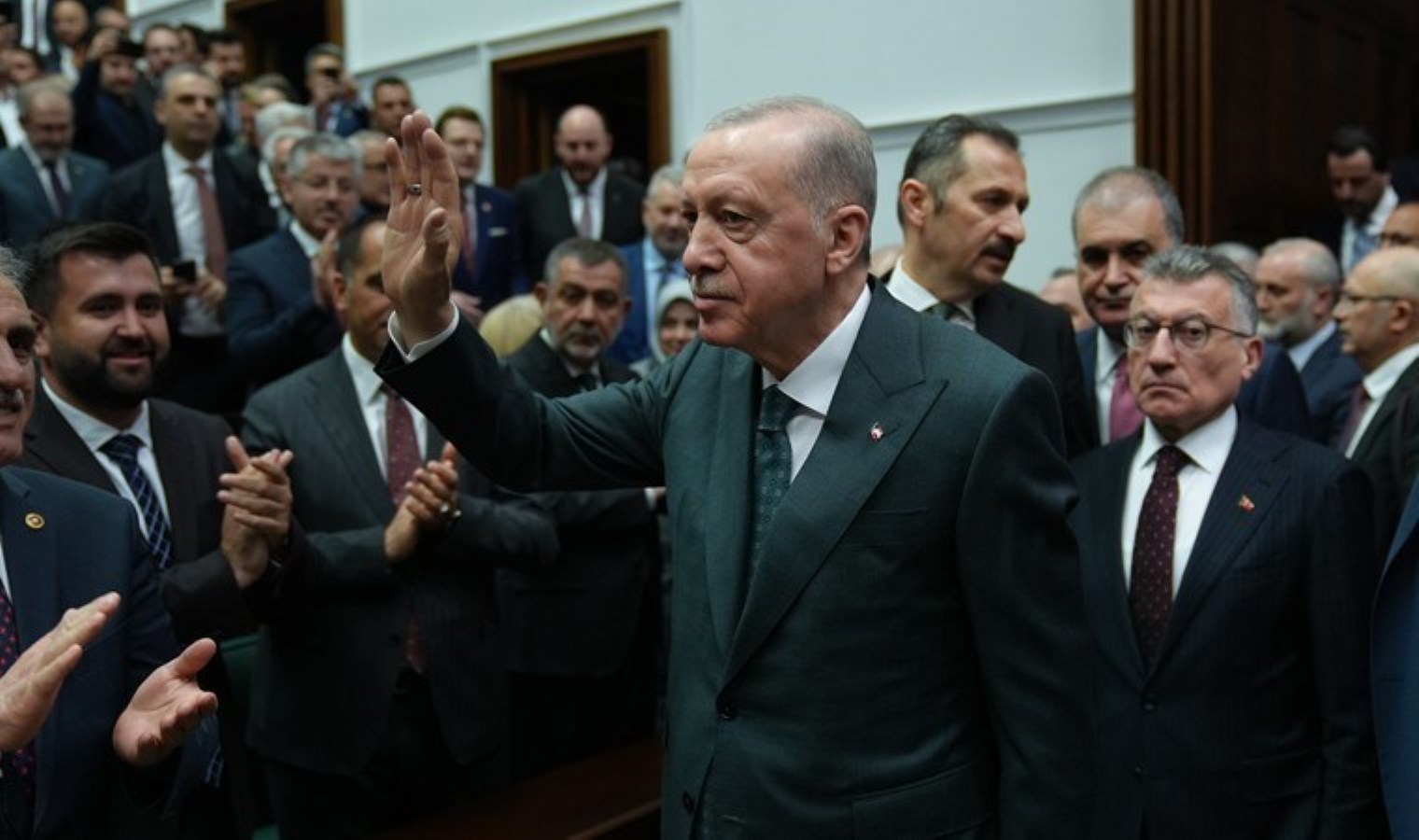 AKP’de ‘koltuk kavgası’: Çaresini buldular