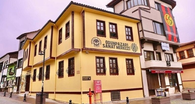 AKP’nin imam hatip derneğine kiraladığı binayı CHP sanat merkezine dönüştürdü