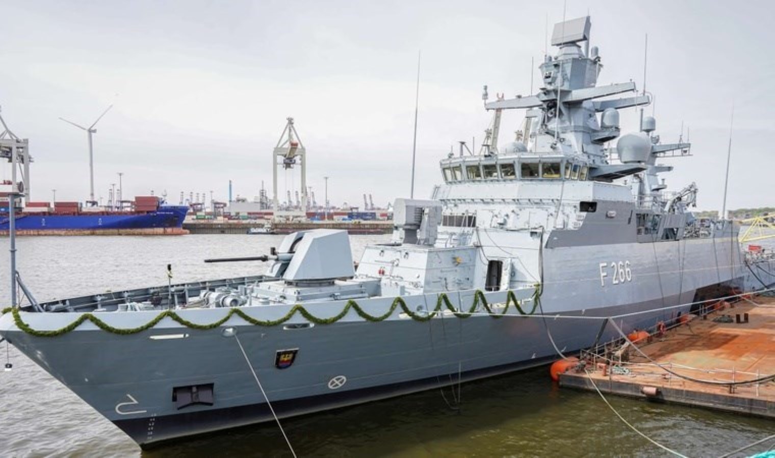 Alman savaş gemisinde ‘sabotaj’ alarmı: Motor sisteminde tespit edildi