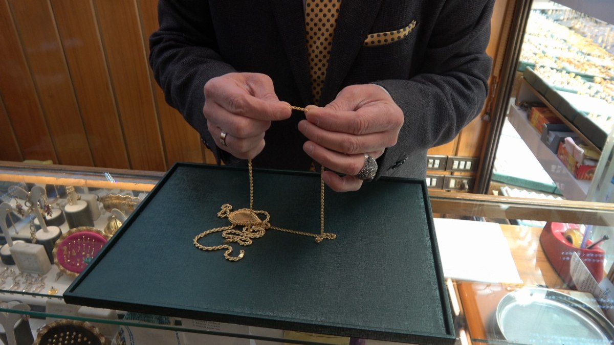 Altın fiyatları yükseliyor, Kilis’te kuyumcular sahte altına karşı uyarıyor