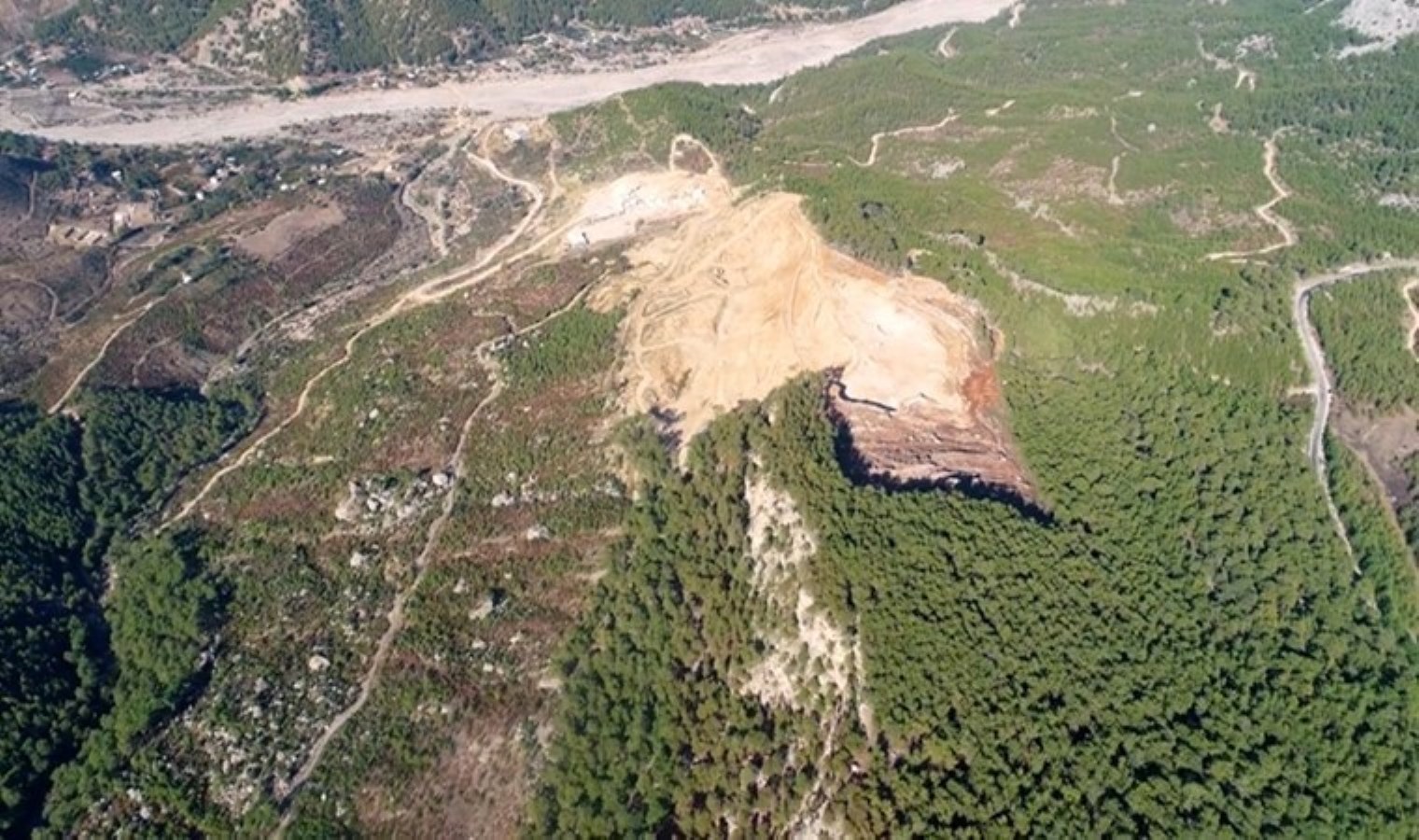 Antalya Boğaçayı’nda ağaç kıyımı: Bakanlık inceleme başlattı