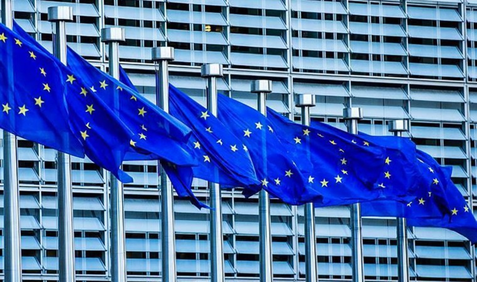 Avrupa Birliği ekonomisi zorlu bir dönem yaşıyor: Gümrük vergileri ve savaşlar Avrupa’yı zorluyor!