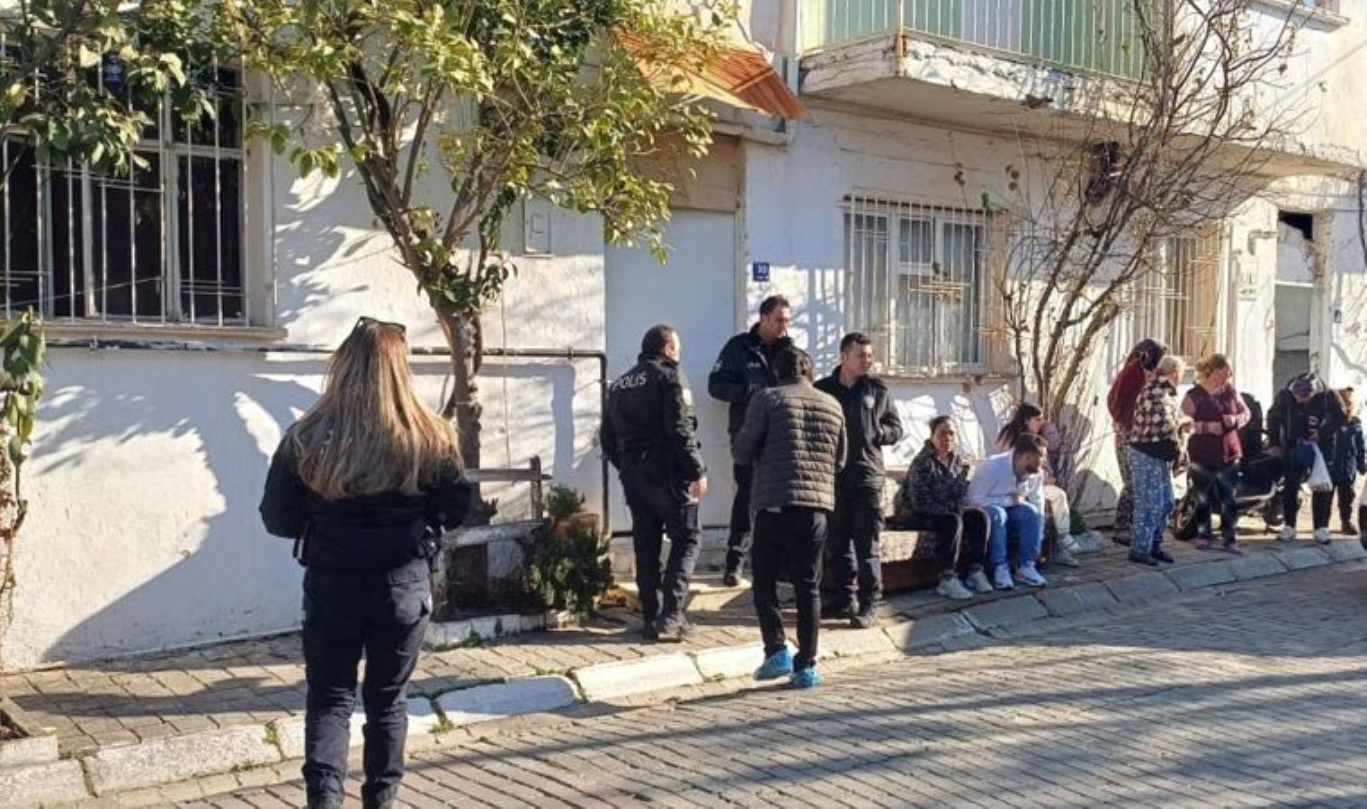 Aydın’da şüpheli ölüm! Genç kadın evinde asılı halde bulundu