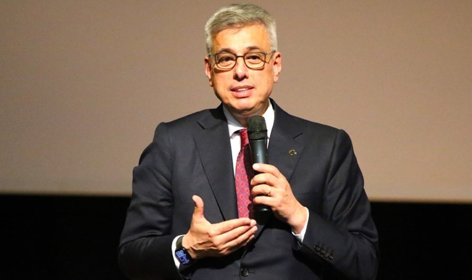 Bakan Memişoğlu’ndan ‘Çok hasta bakıyoruz’ diyen müdüre yanıt: ‘Bu marifet mi?’