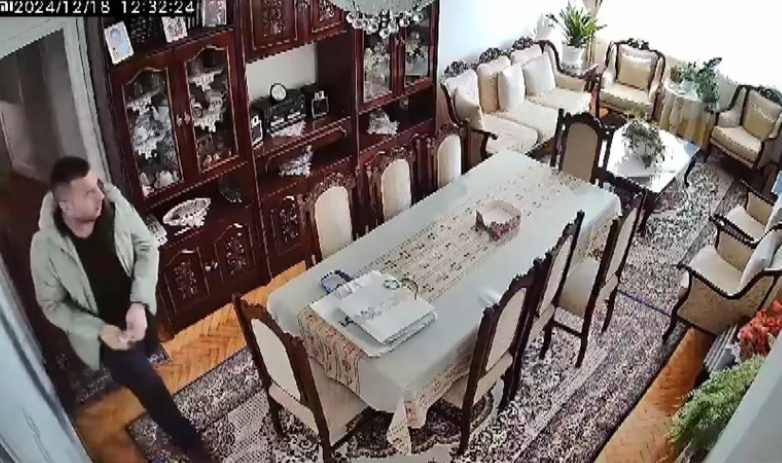 Bakırköy’de aynı gün iki eve giren hırsız yakalandı