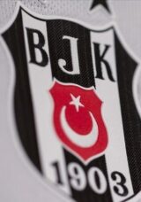 Beşiktaş’ta şok ayrılık! Takımın yıldızı ayrılıyor; İşte yeni adresi…