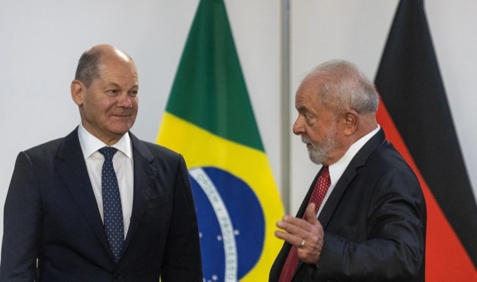 Brezilya’dan Almanya’ya rest: Rusları öldürmek için silah satmayacağım