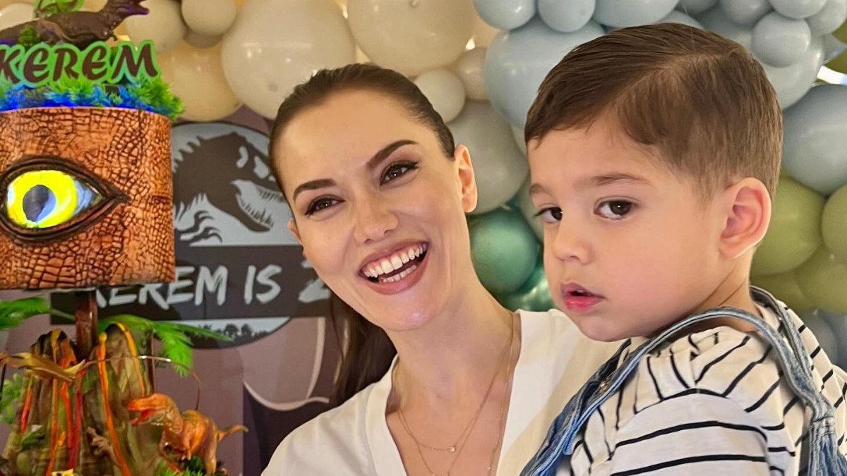 Burak Özçivit ile Fahriye Evcen küçük oğulları Kerem için doğum günü partisi düzenledi