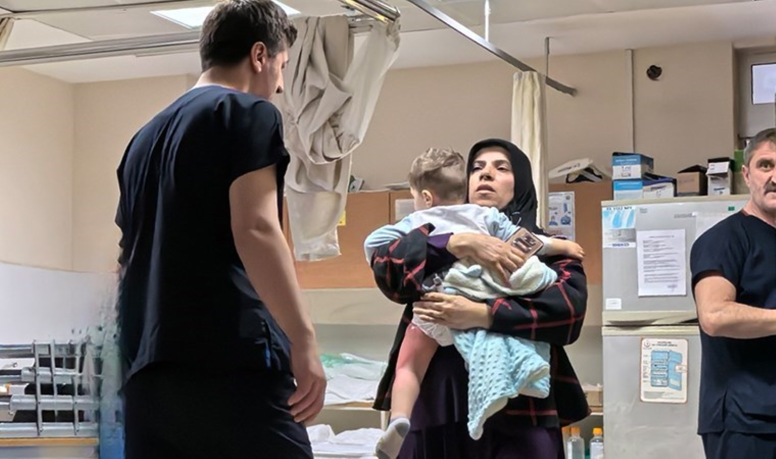 Bursa’da 2 yaşındaki çocuğun üzerine çaydanlık devrildi!