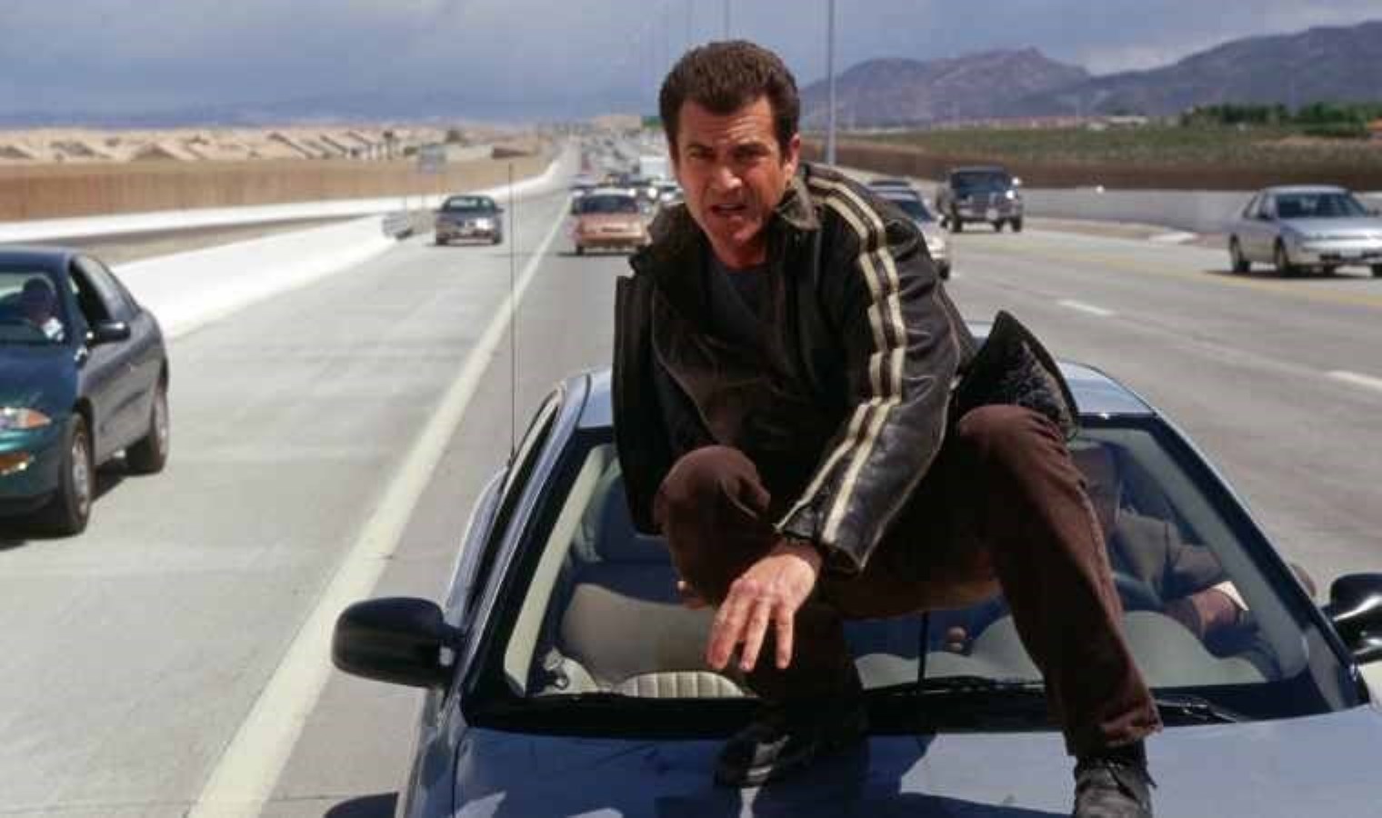 Cehennem Silahı 4 filminin konusu ne? Cehennem Silahı 4 filminin oyuncuları kim?