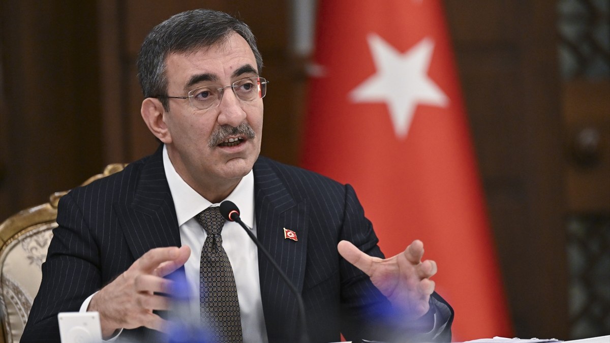 Cevdet Yılmaz: Dengeli büyüme perspektifimizi sürdüreceğiz
