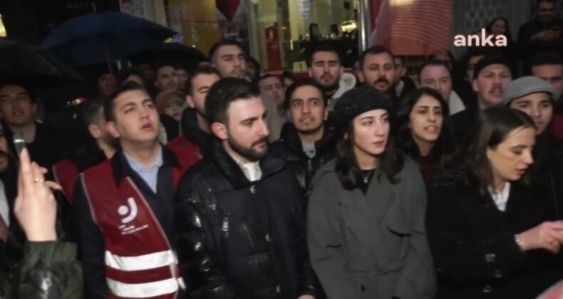 CHP’li gençler TSK’dan ihraç edilen teğmenlere destek verdi: ‘Mustafa Kemal’in askerleriyiz’ demek suç değildir, olamaz