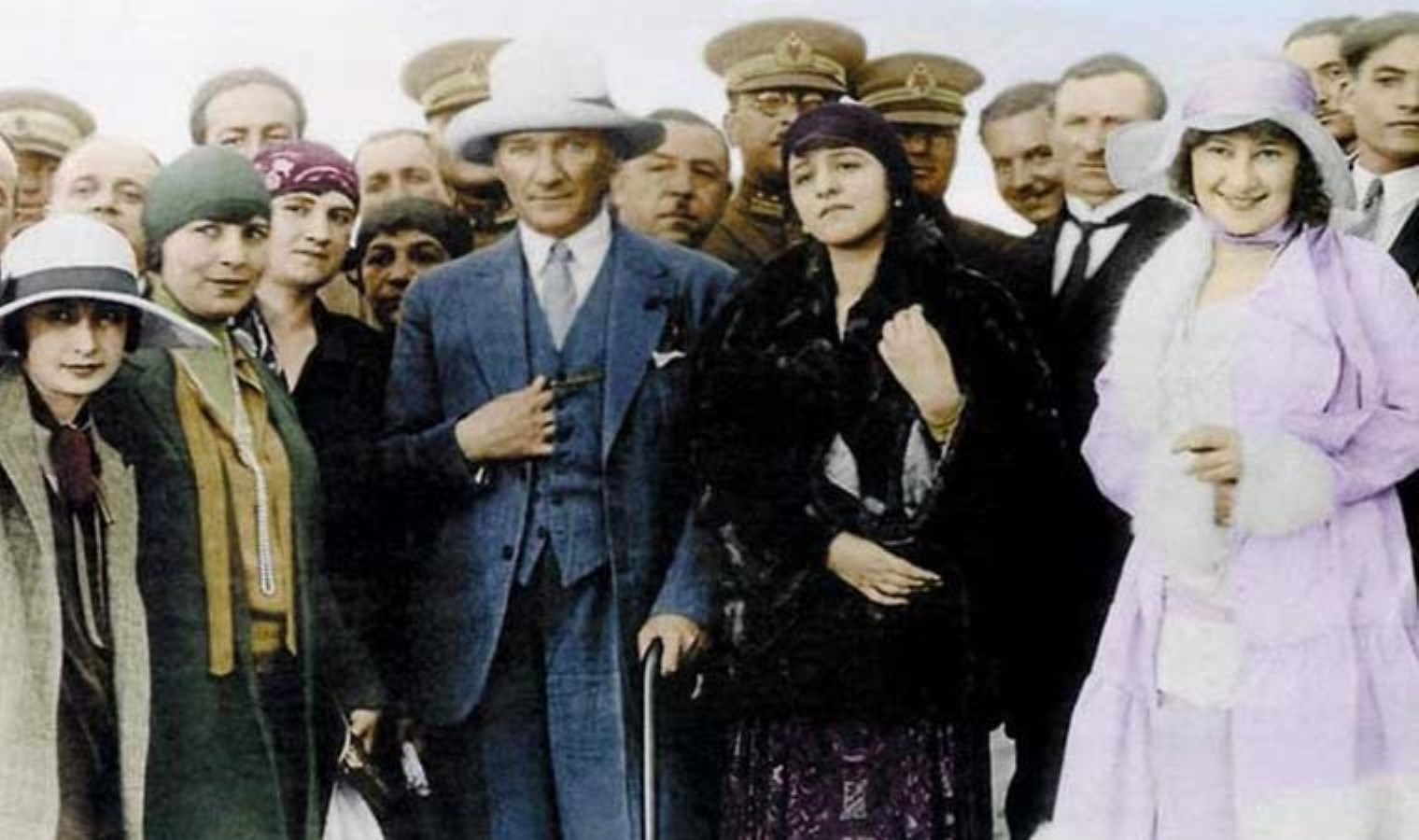 CHP’li Nazlıaka’dan Medeni Kanun mesajı: ‘Kadınları ve kız çocuklarını değersizleştiren zihniyetle sonuna kadar mücadele edeceğiz’