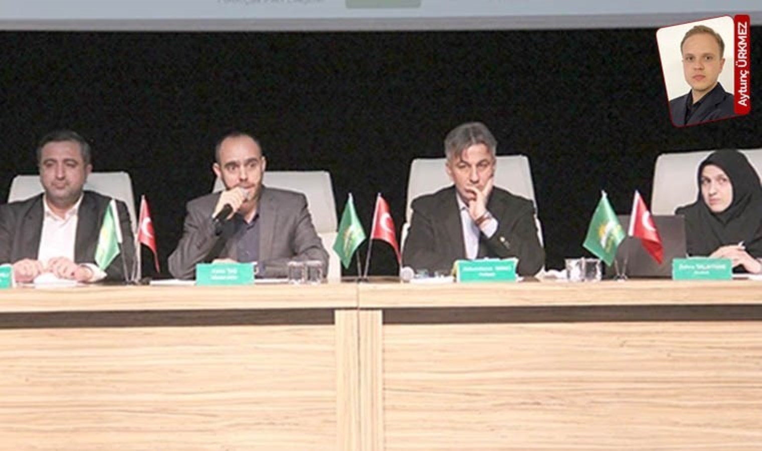 Cumhuriyet ve Türkçe hedef alındı, Şeyh Sait ve Saidi Kürdi’nin fotoğrafları asıldı: ‘42. madde değişsin’