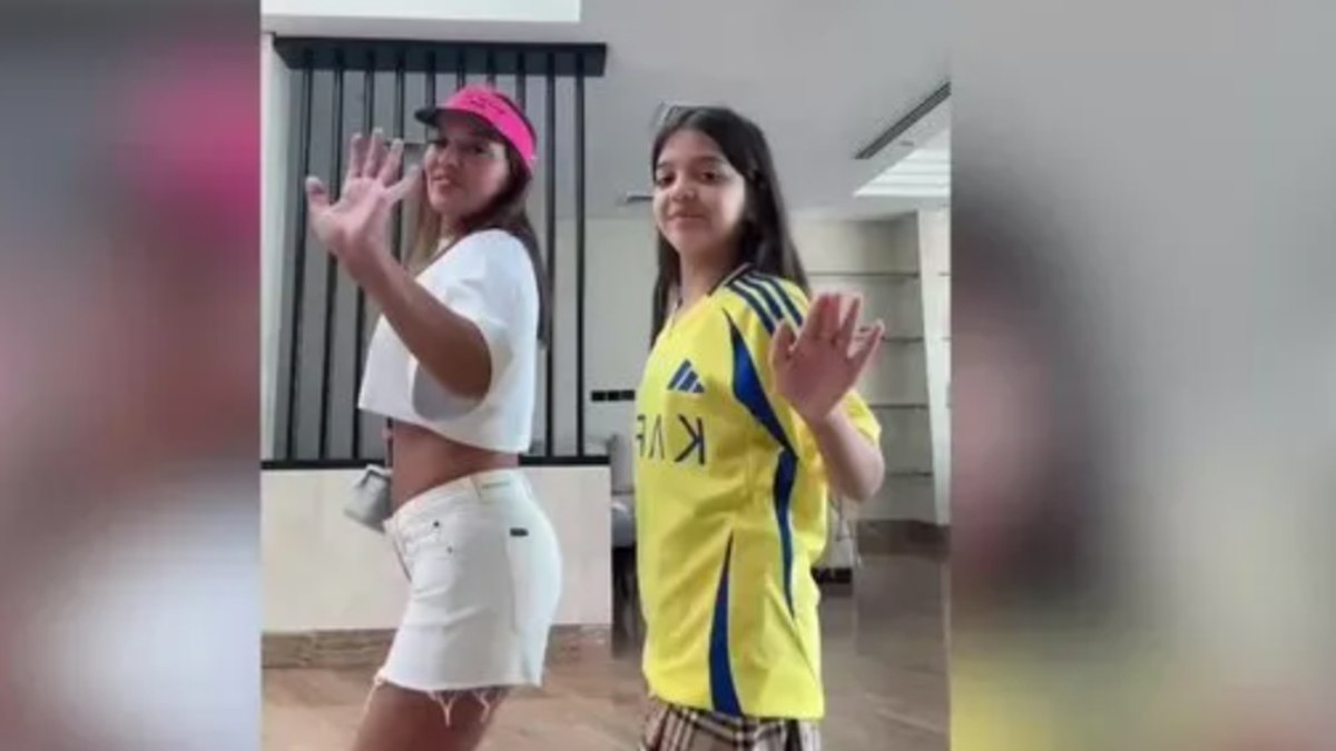 Demet Akalın kızı Hira ile dans etti! Videoya yorum yağdı