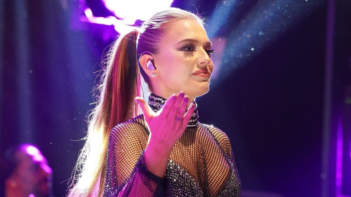 Demet Akalın Sibil Çetinkaya’yı eleştirdi: “Yüzü puf böreği gibi şişik”