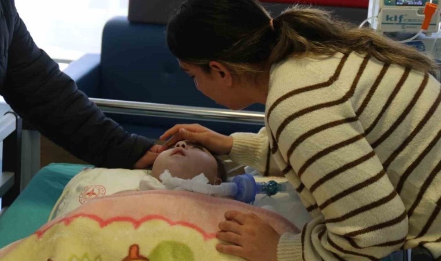 Depremde ‘öldü’ denilmişti: Ailenin 2 hafta aradığı Asiye bebek Eskişehir’de tedavi edildi