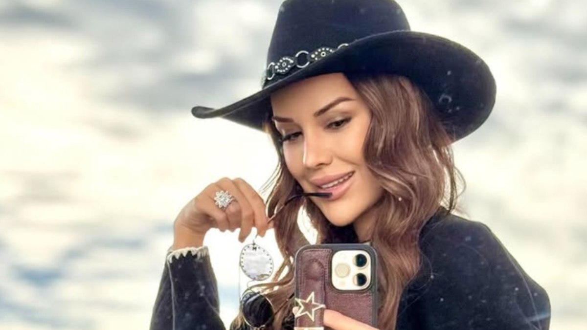 Dilan Polat’tan dikkat çeken sözler: Hokkabazsınız