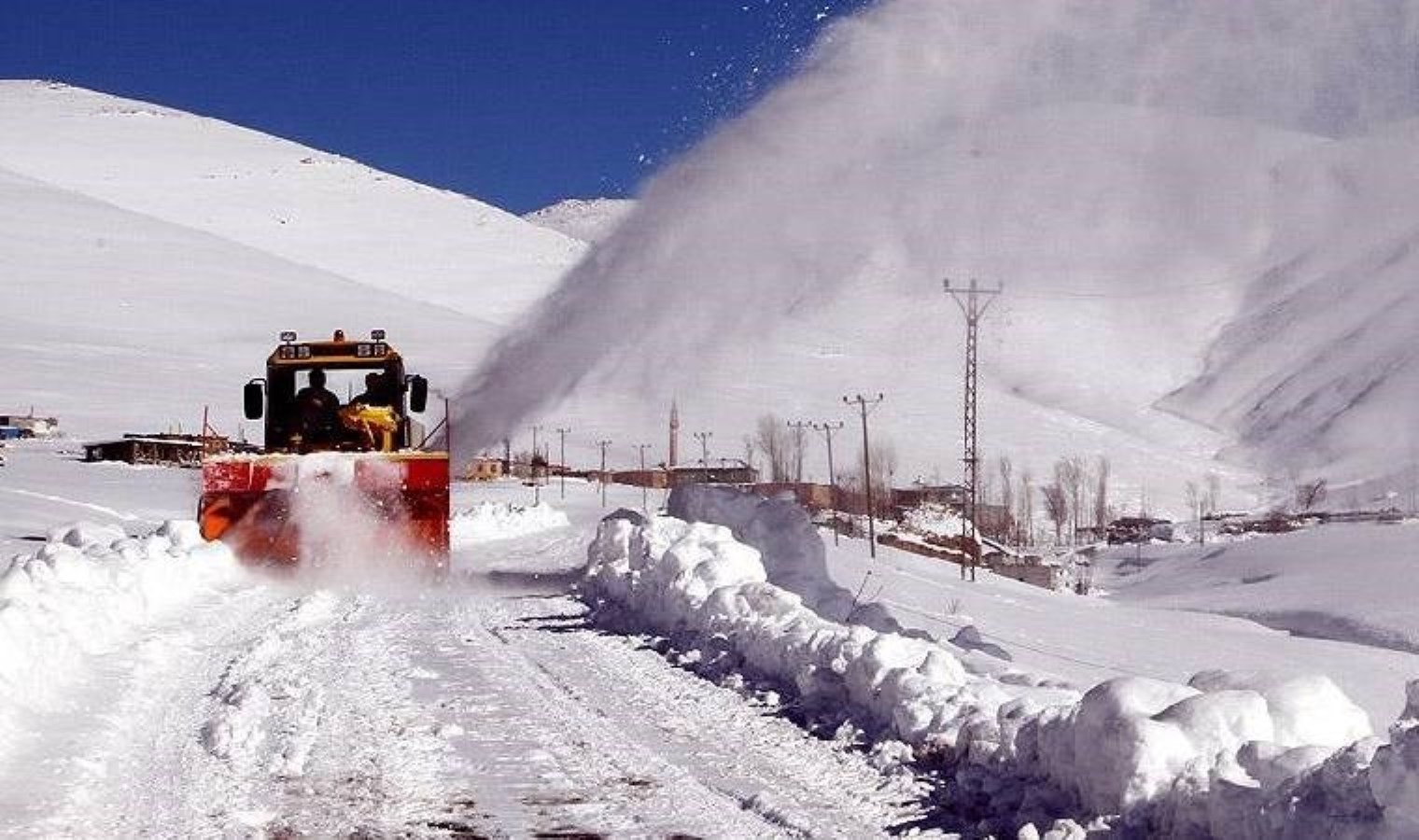 Doğu’da kar esareti… Ardahan ve Ağrı’da 165 köye ulaşılamıyor!