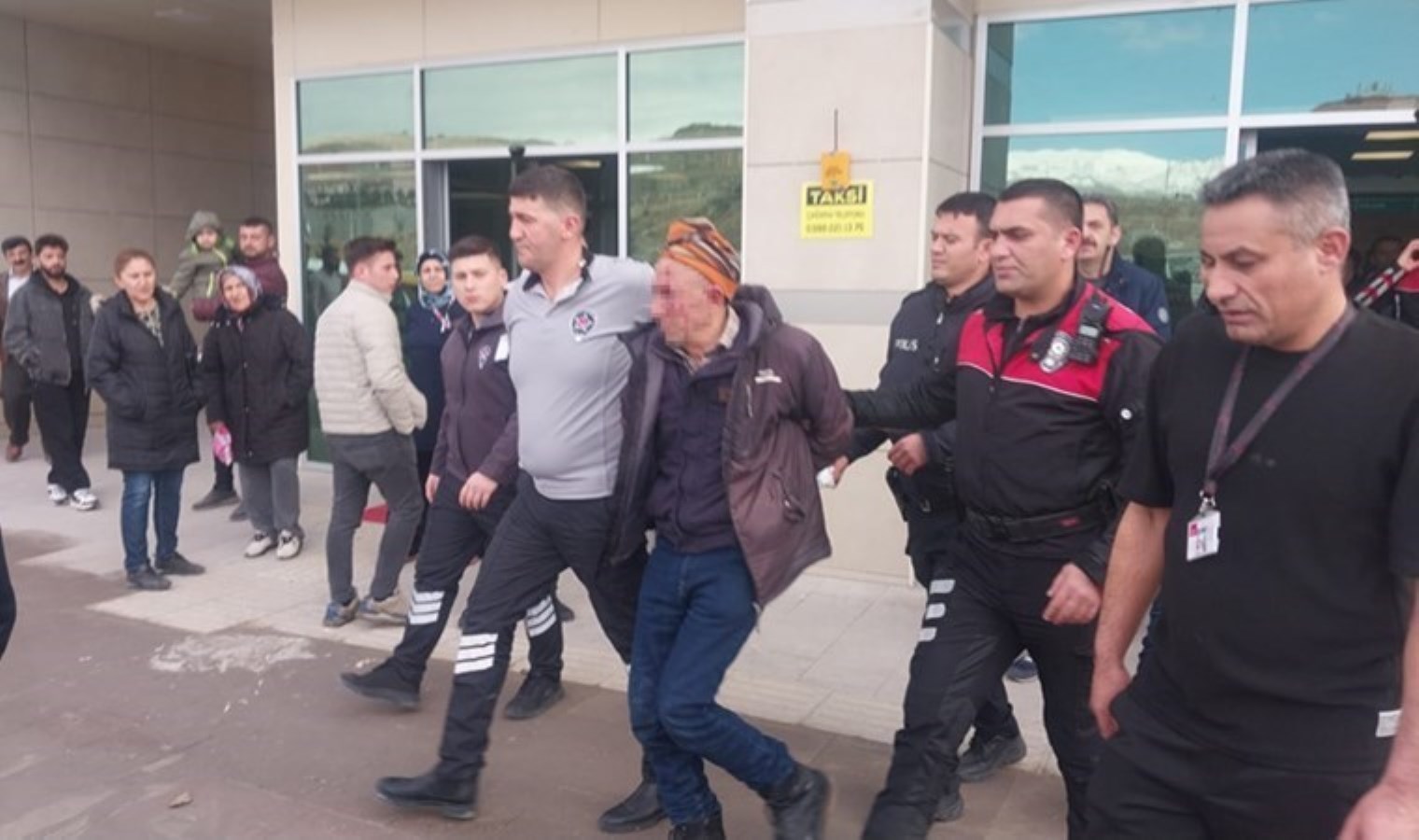 Doktor Burak Yörük’ü bıçaklayan zanlı: ‘Bana yapay zeka yerleştirdi’