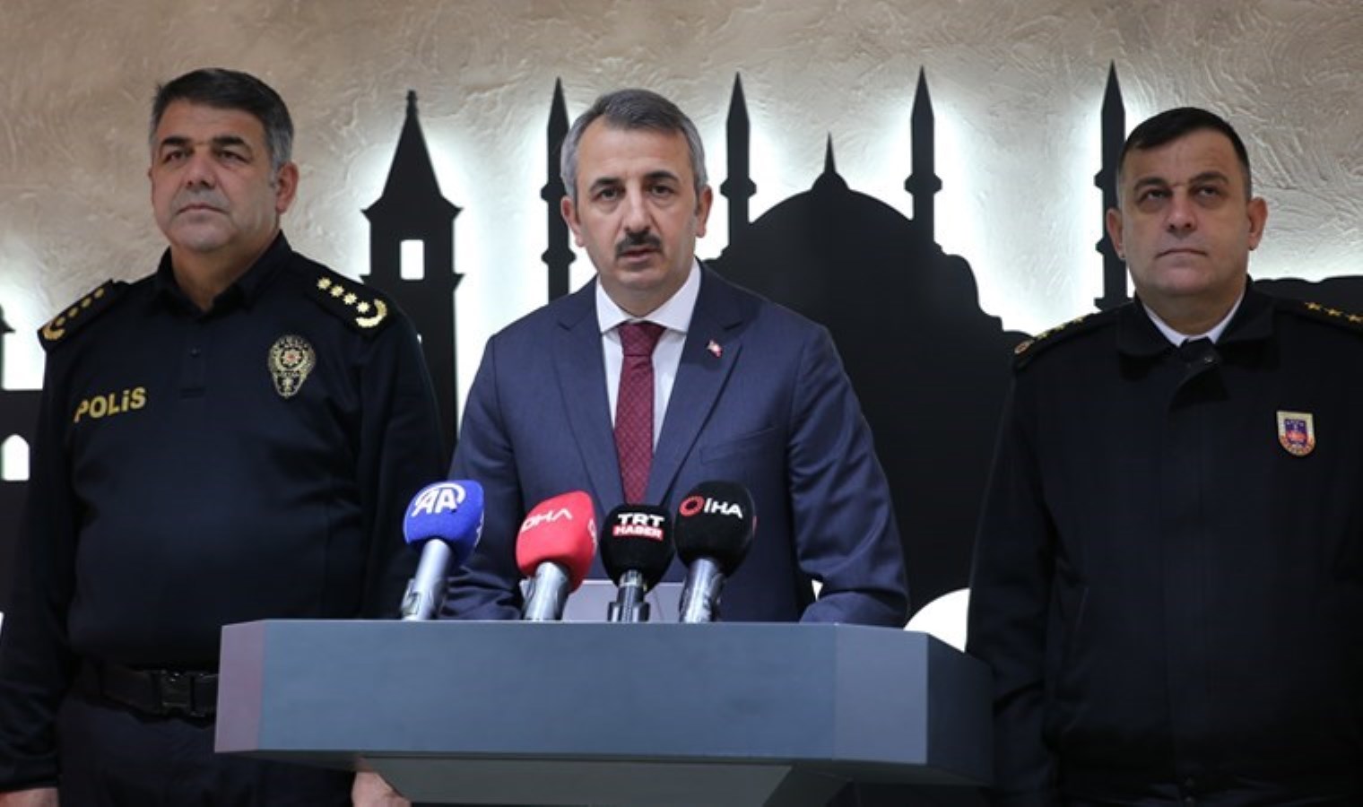 Edirne Valisi açıkladı: Sınır hattına ‘duvar’ yapılacak