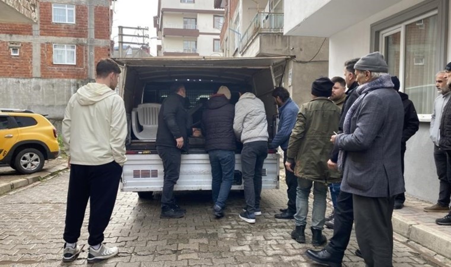 Epilepsi hastası 13 yaşındaki Nazlı evinde hayatını kaybetti