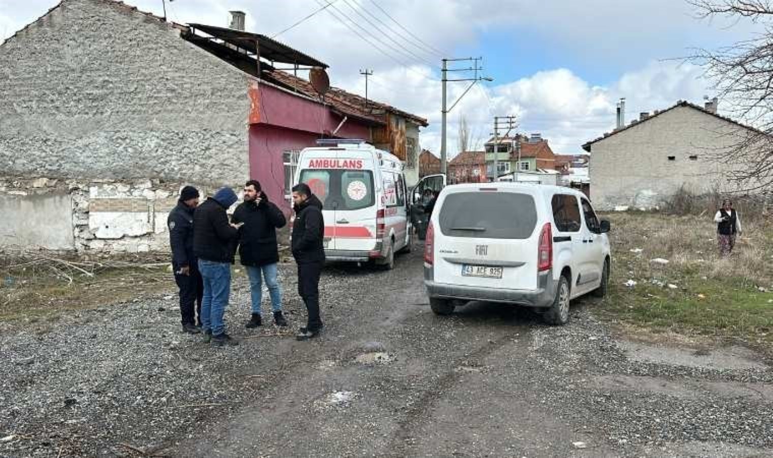 Erkek dehşeti: Hamile eşini sokak ortasında tüfekle yaraladı