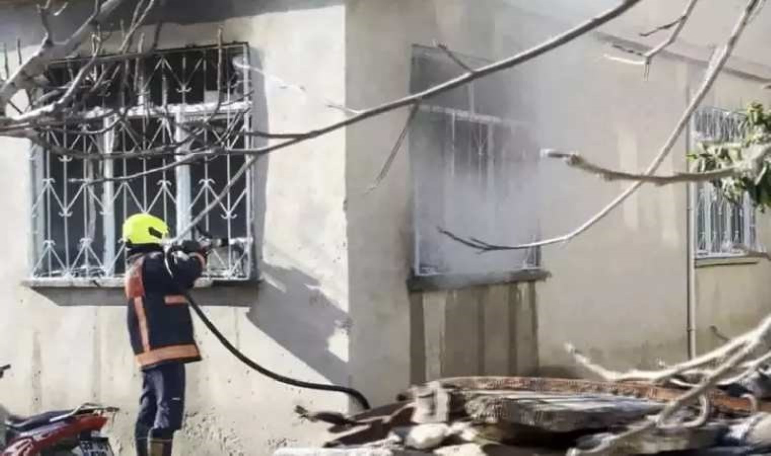Ev yangınında kundaklama şüphesi: Soruşturma başlatıldı