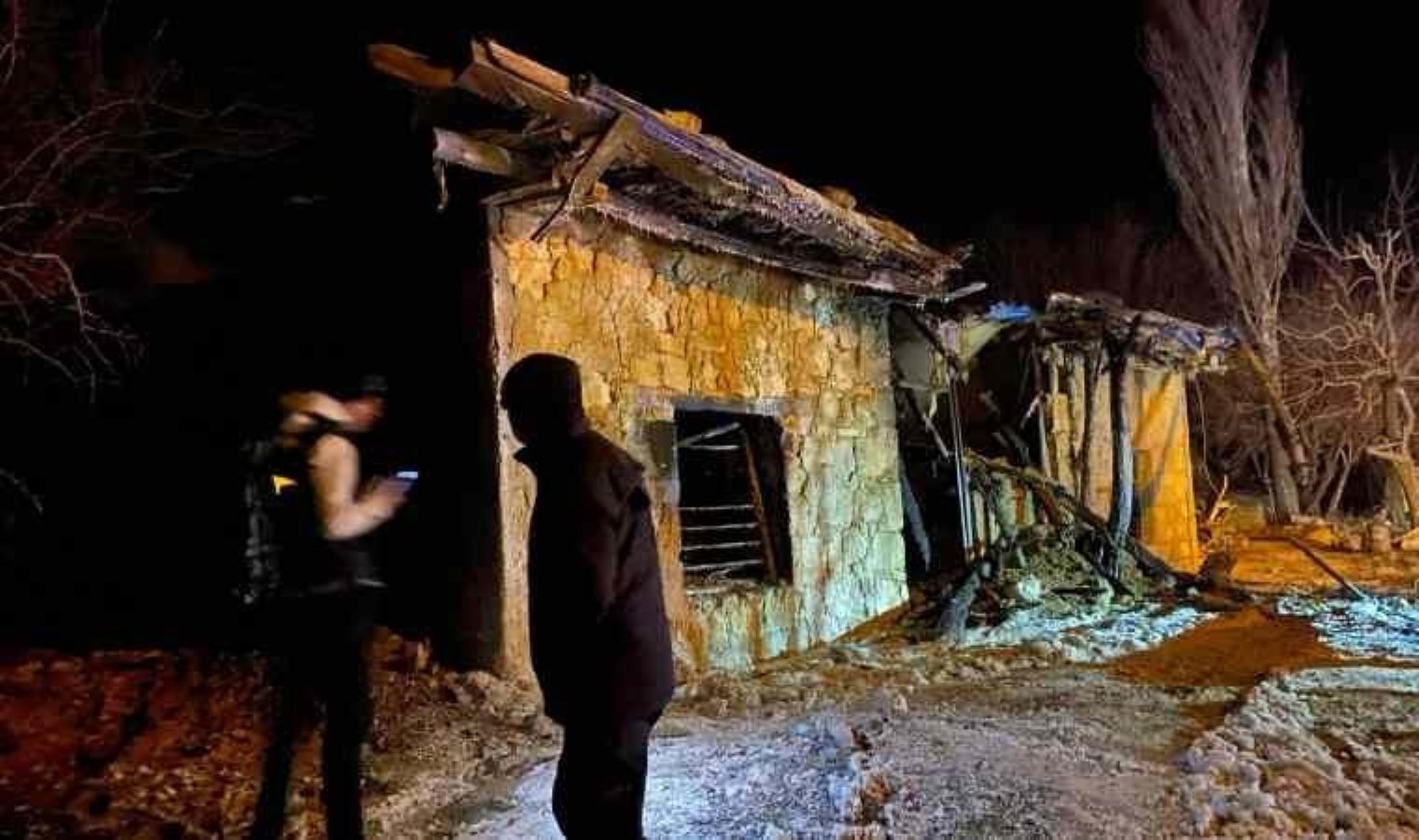 Evinde çıkan yangında hayatını kaybetti!