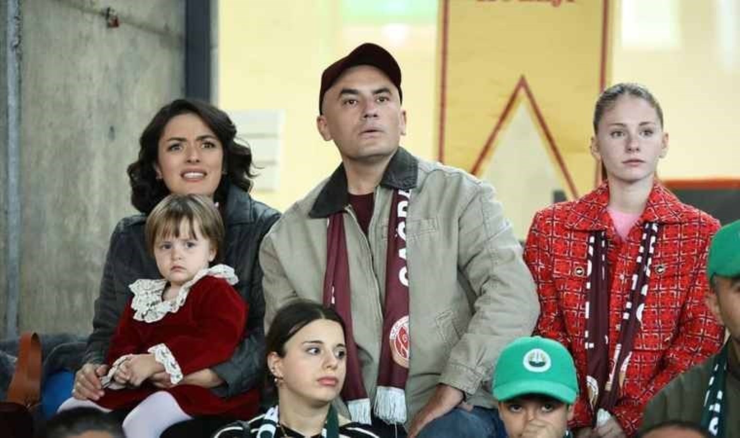 Ezgi Mola ve Giray Altınok’lu ‘Başka Bir Sen’ filminin yayın tarihi belli oldu!