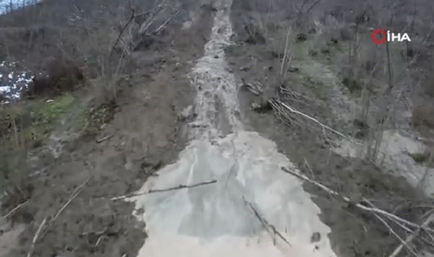 Giresun’da heyelan riski: 3 binanın tahliyesine karar verildi