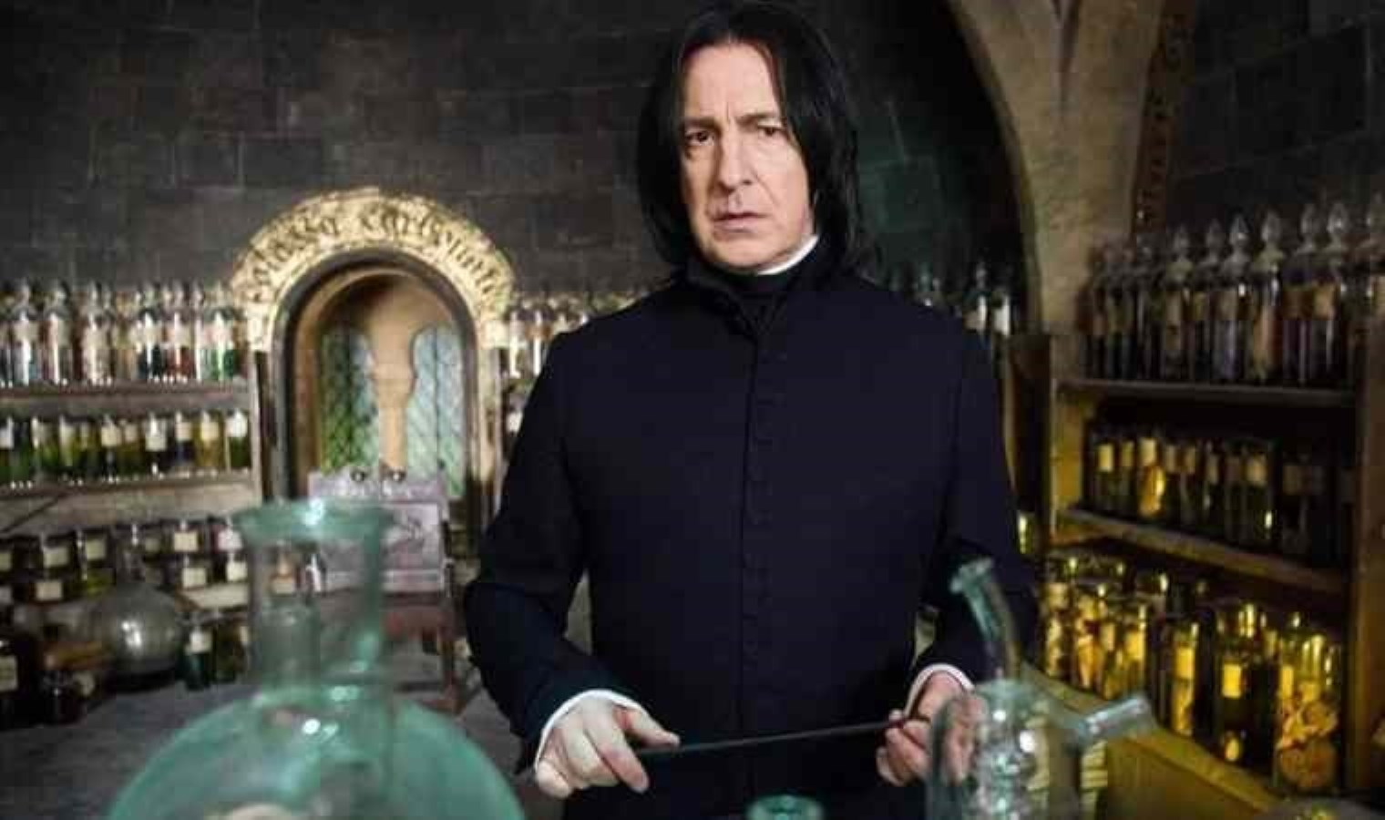 Harry Potter dizisinin profesör Snape’i belli oldu: Emmy adayı oyuncu canlandıracak