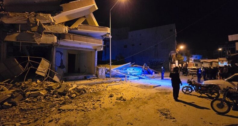 Hatay’da 5 katlı bina iş yerinin üstüne çöktü