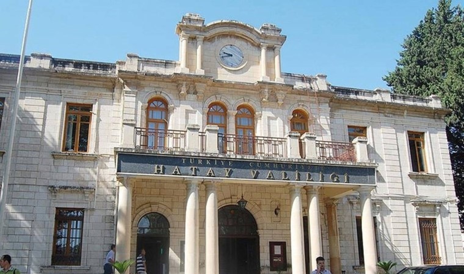 Hatay’da tedirgin eden patlama sesleri!