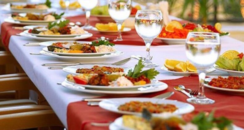 İftar ne zaman? 3 Mart 2025 Ramazan İmsakiyesi: İstanbul Ankara İzmir iftar ve sahur saatleri….