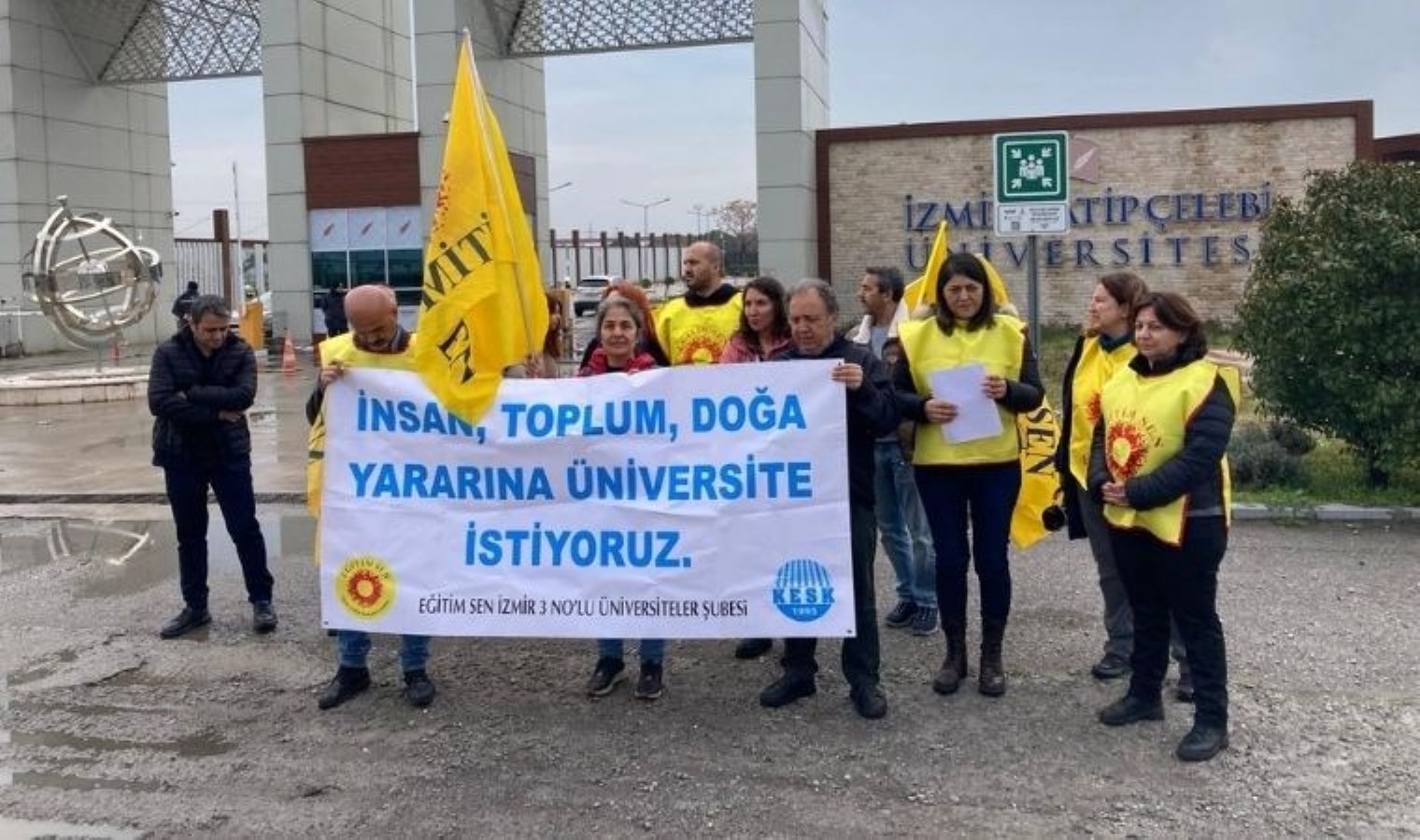 İKÇÜ’ye mobbing ve baskı tepkisi