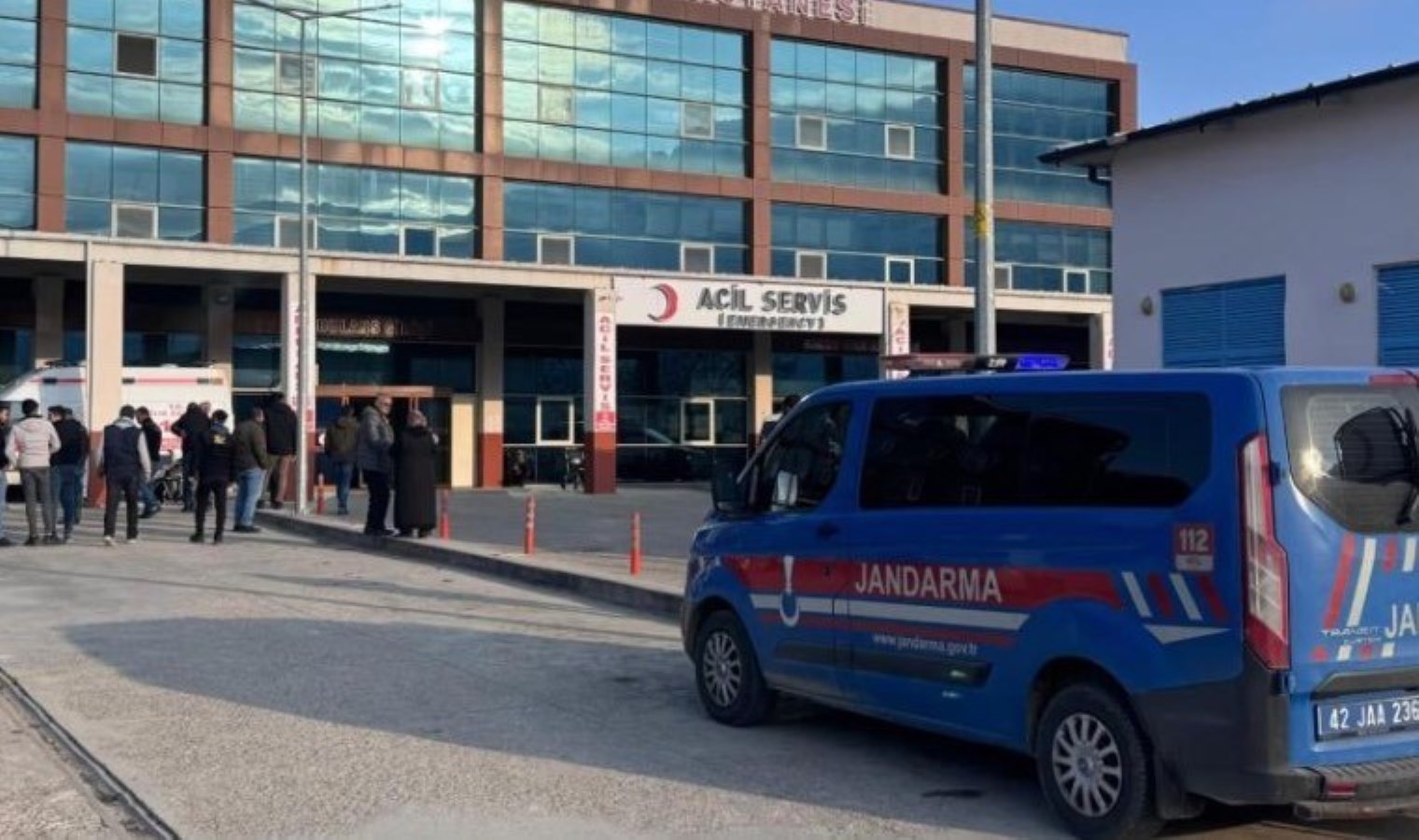 İndiği minibüsün çarptığı 6 yaşındaki çocuk can verdi