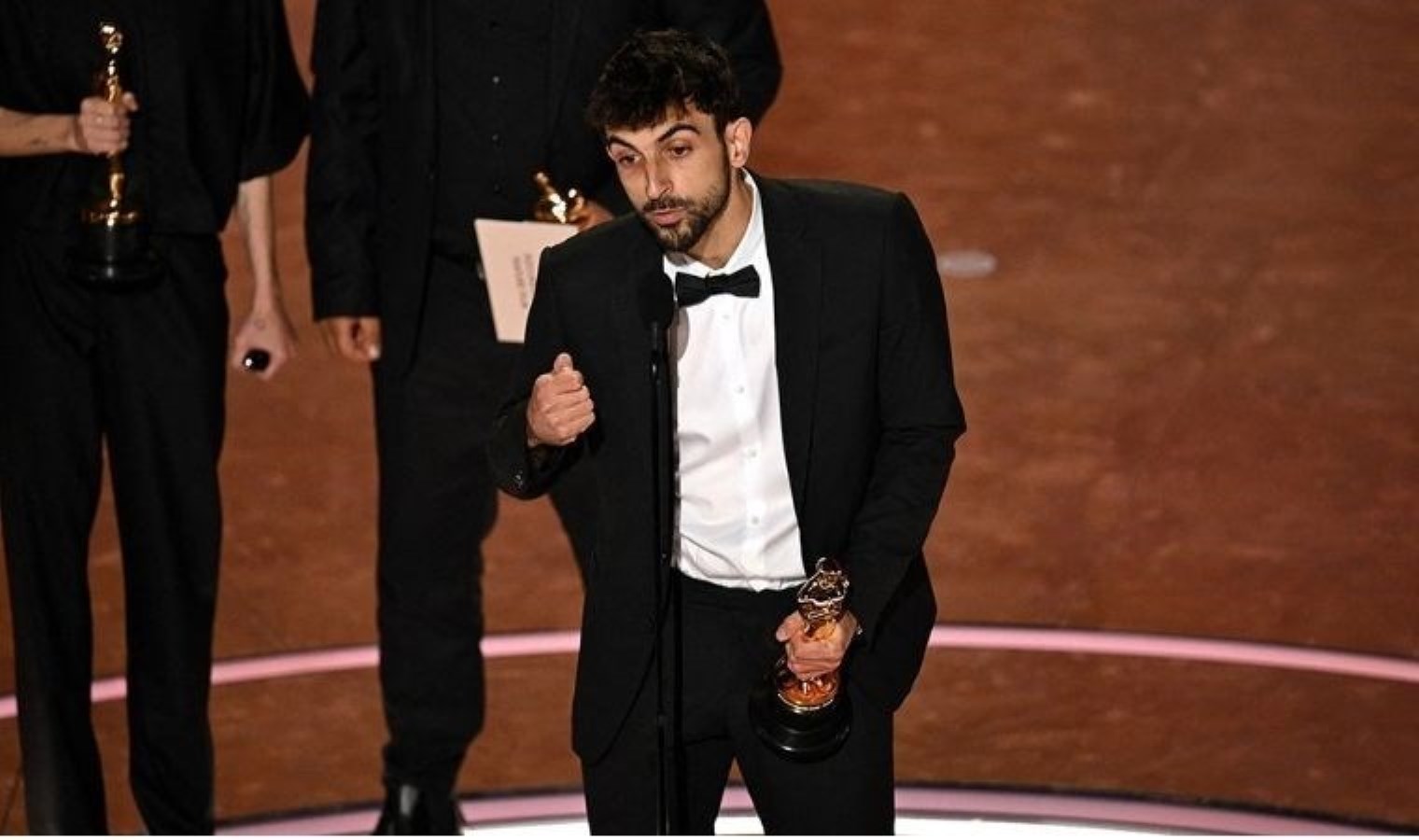 İsrailli ve Filistinli iki yönetmenin konuşması Oscar’a damga vurdu: ‘Kardeşiz ama eşit değiliz’