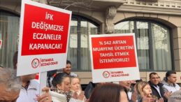 İstanbul Eczacı Odası’ndan İl Sağlık Müdürlüğü önünde ‘düdüklü’ protesto: ‘Yeni nesil ilaçlar ülkemize girmemekte’