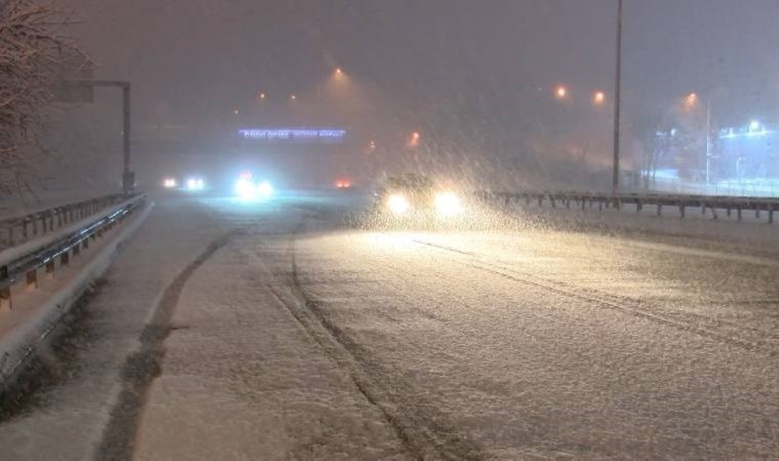 İstanbul kara teslim oldu… Görüş mesafesi düştü!